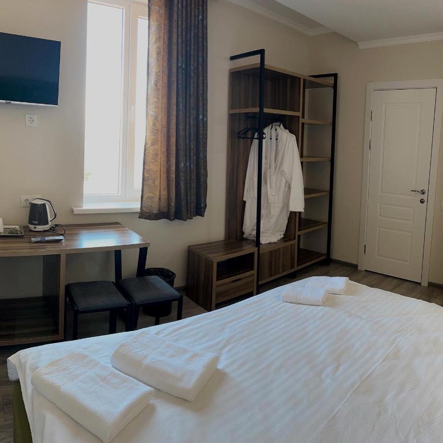Hotel Nova Bisjkek Eksteriør bilde