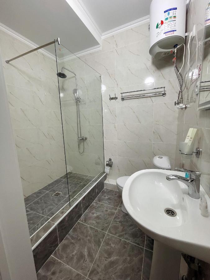 Hotel Nova Bisjkek Eksteriør bilde