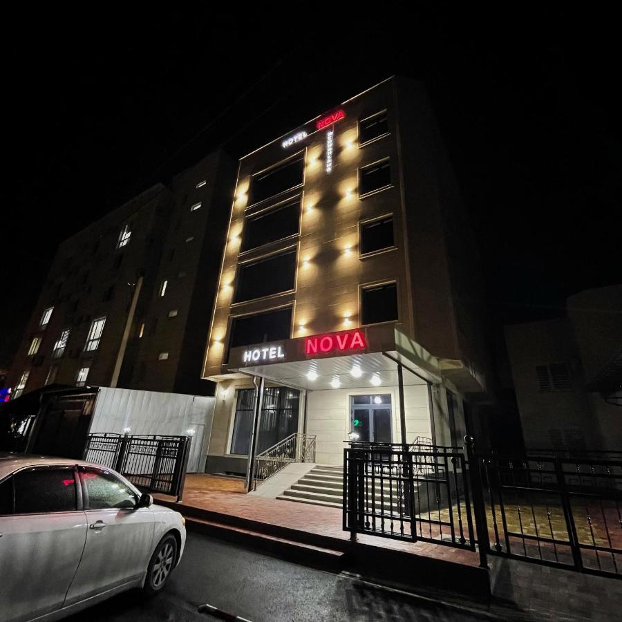 Hotel Nova Bisjkek Eksteriør bilde